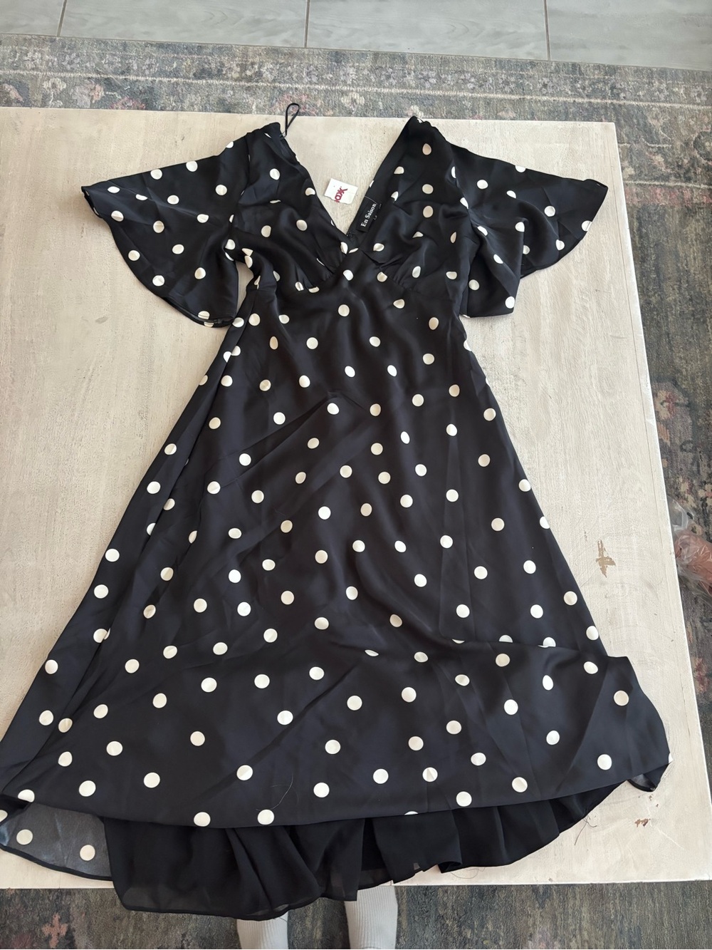 NWT En Saison Floretta Dress